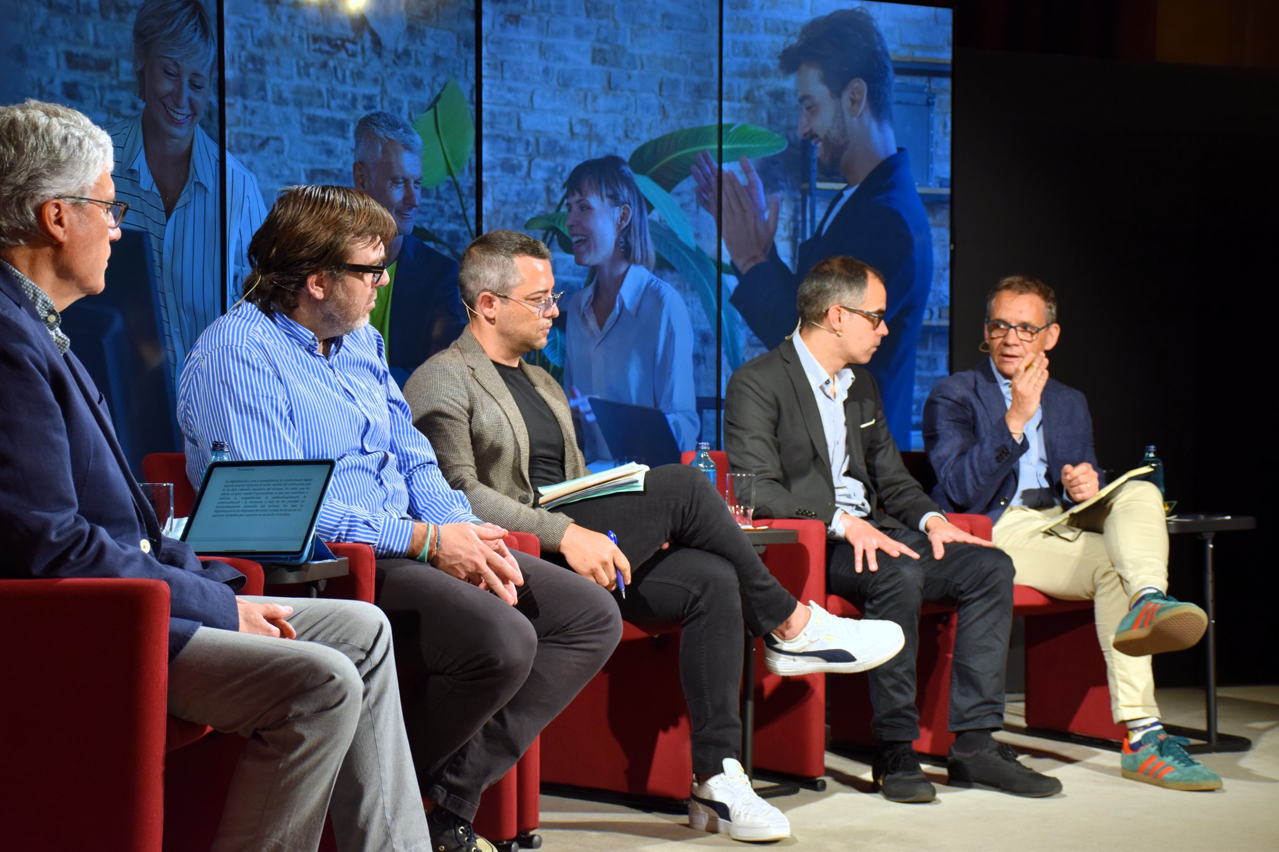 Photography from: "El futur del turisme serà digital i sostenible o no serà"  | CETT